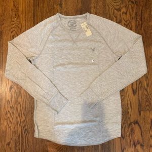 Men’s AE Thermal Long Sleeve...Size M